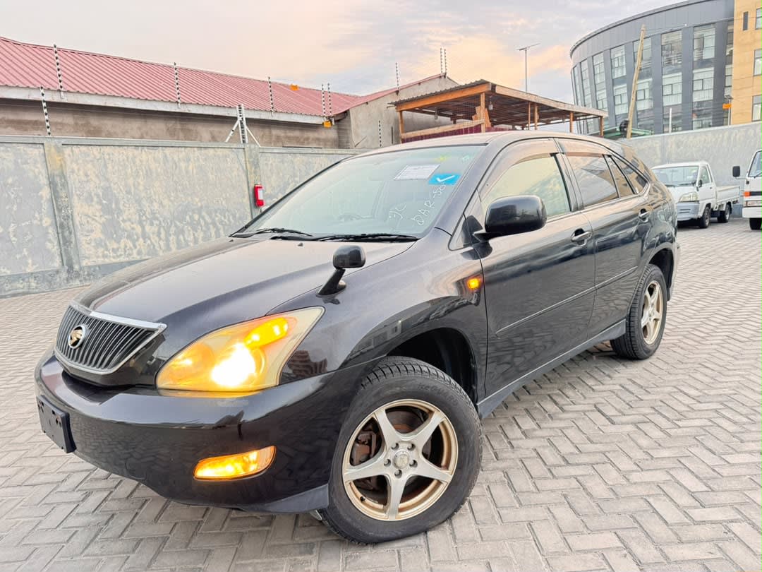 Toyota Harrier 2005 thumbnail 2