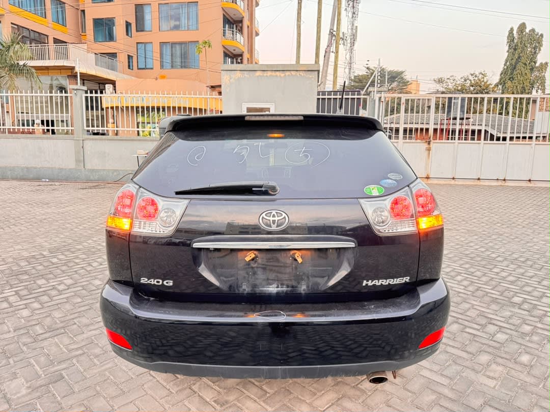 Toyota Harrier 2005 thumbnail 8