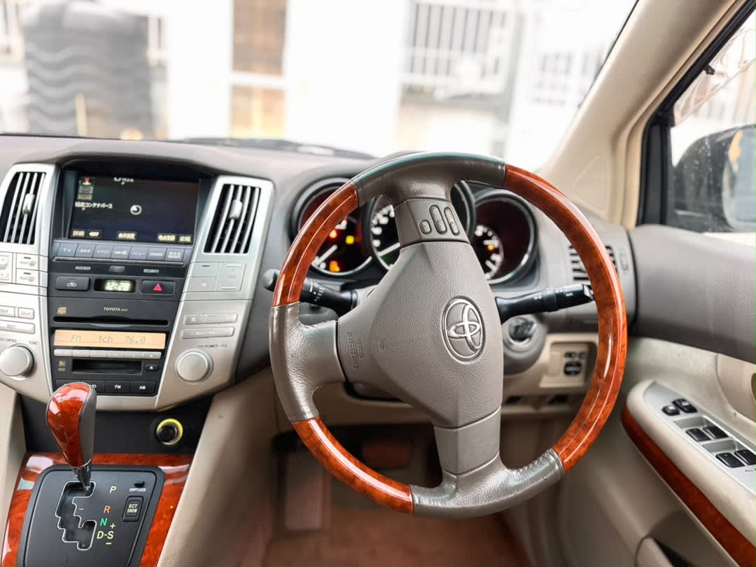 Toyota Harrier 2005 thumbnail 12