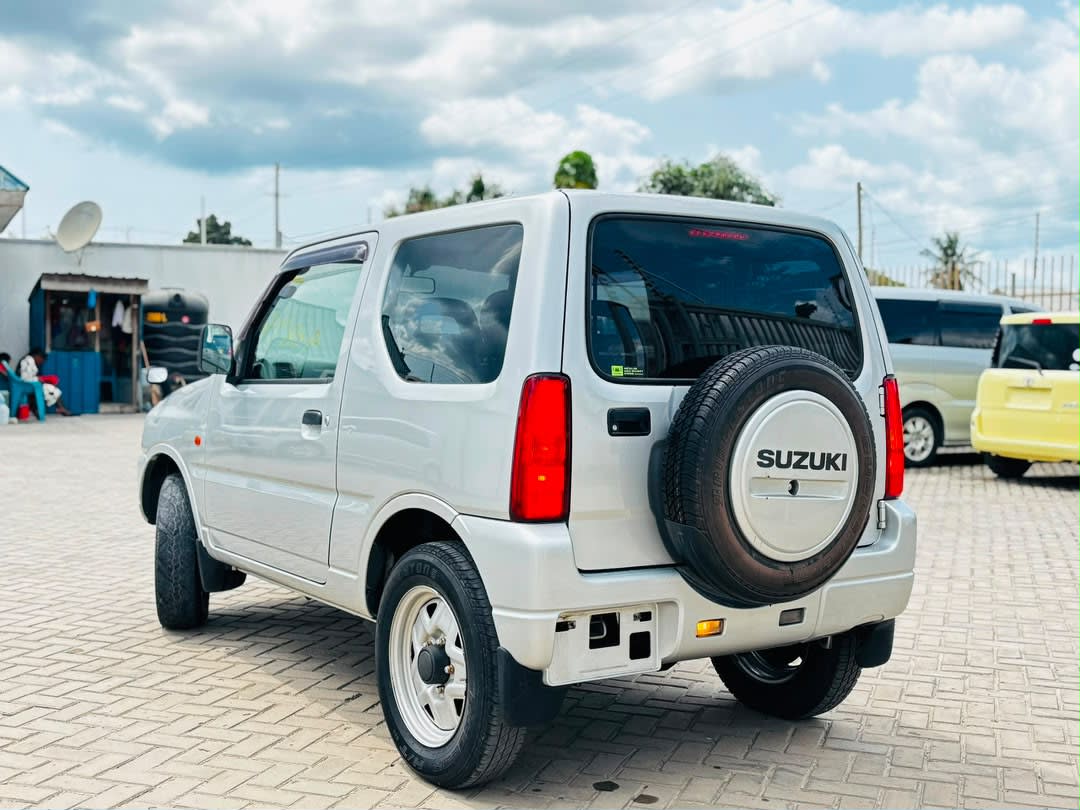 Suzuki Jimny 2001 thumbnail 2