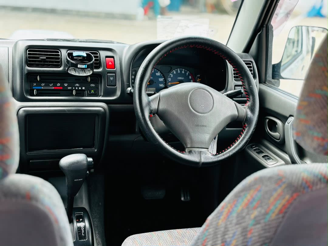 Suzuki Jimny 2001 thumbnail 5