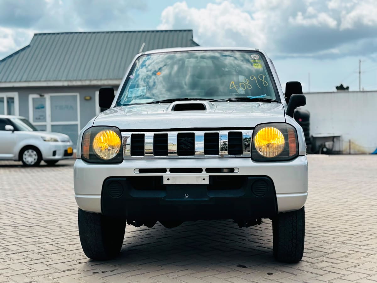 Suzuki Jimny 2001 thumbnail 9