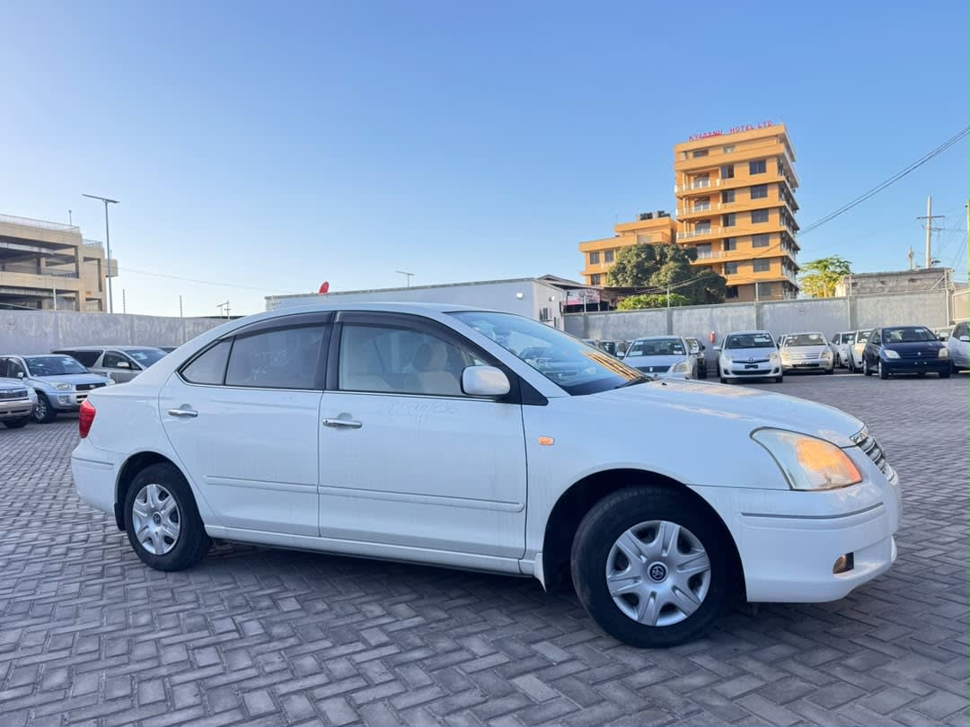 Toyota Premio 2005 thumbnail 4