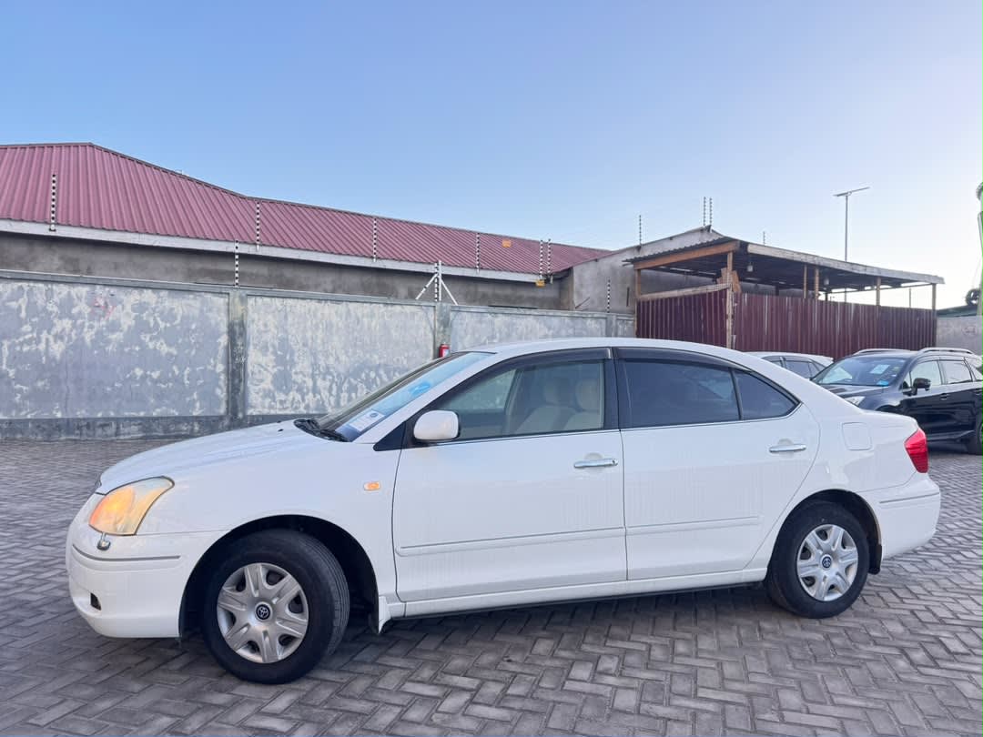 Toyota Premio 2005 thumbnail 5