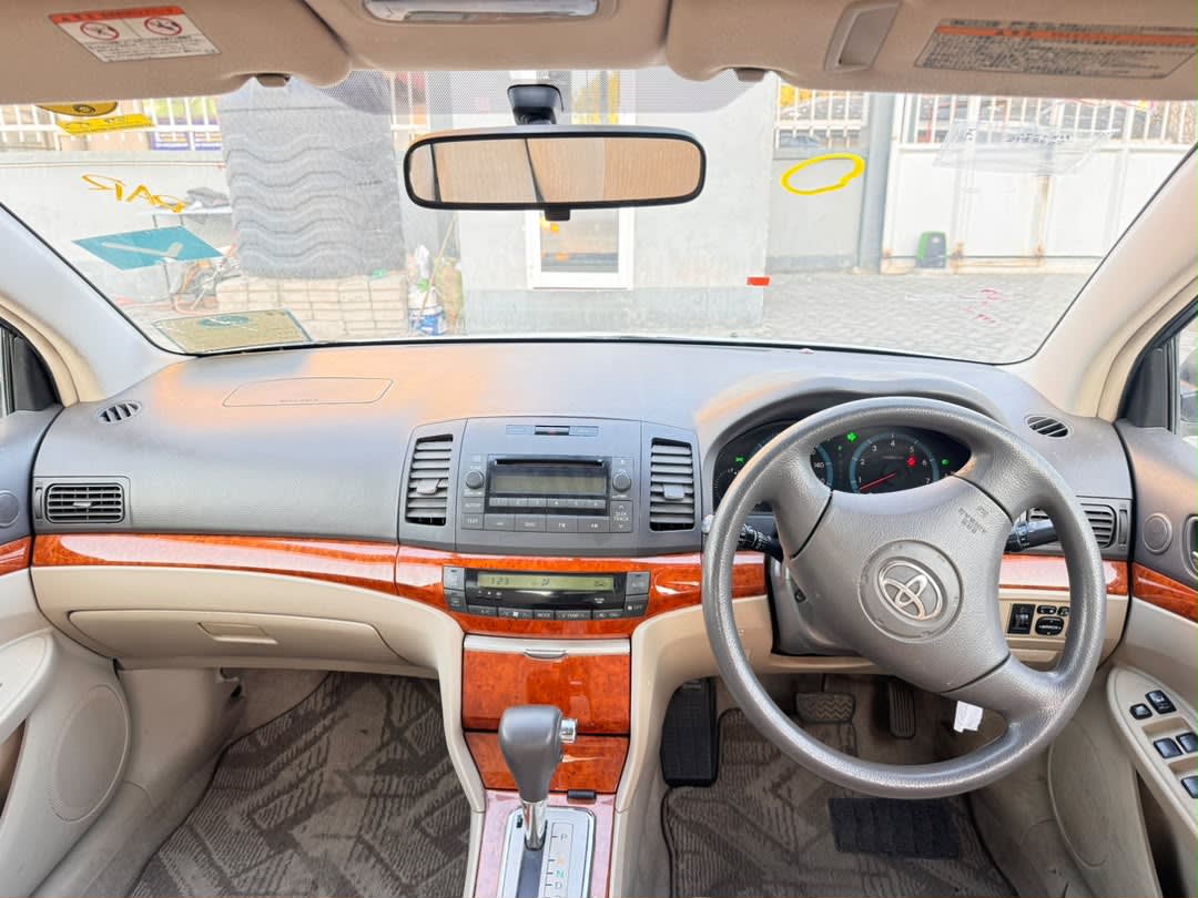 Toyota Premio 2005 thumbnail 12