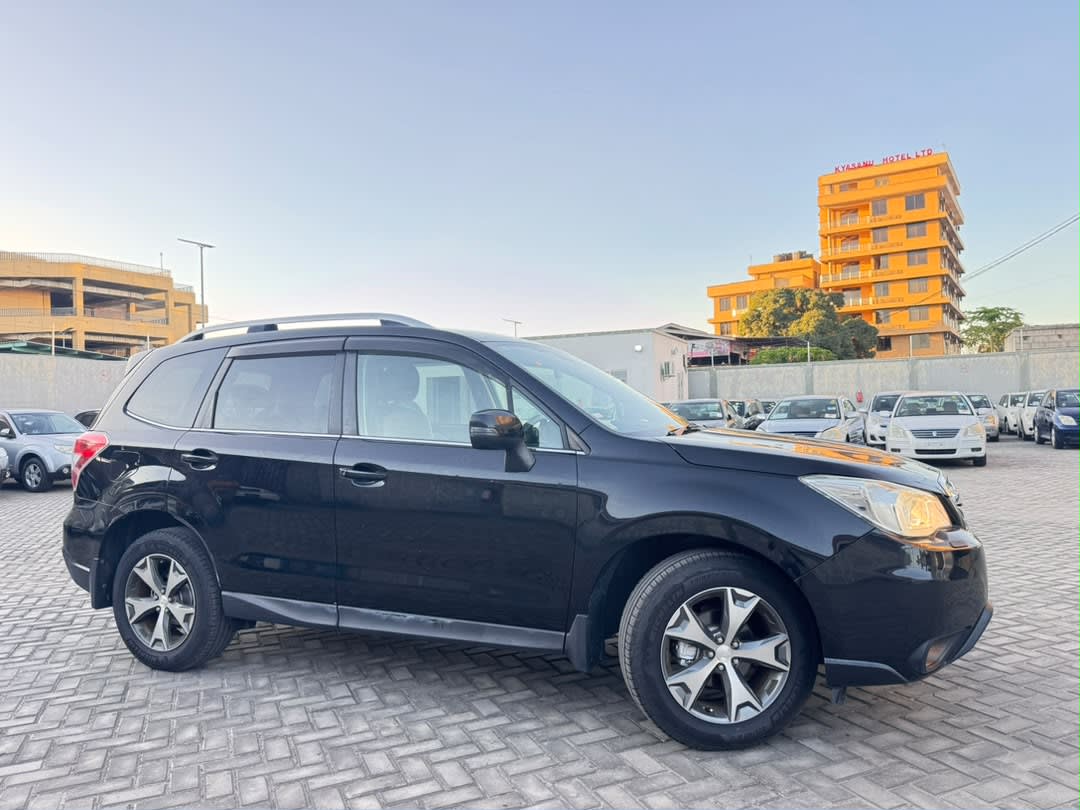 Subaru Forester 2015 thumbnail 3