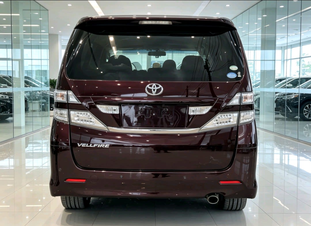 Toyota Verifire 2010 thumbnail 3