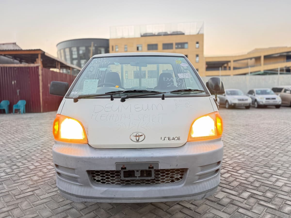 Toyota Liteace 2005 thumbnail 3