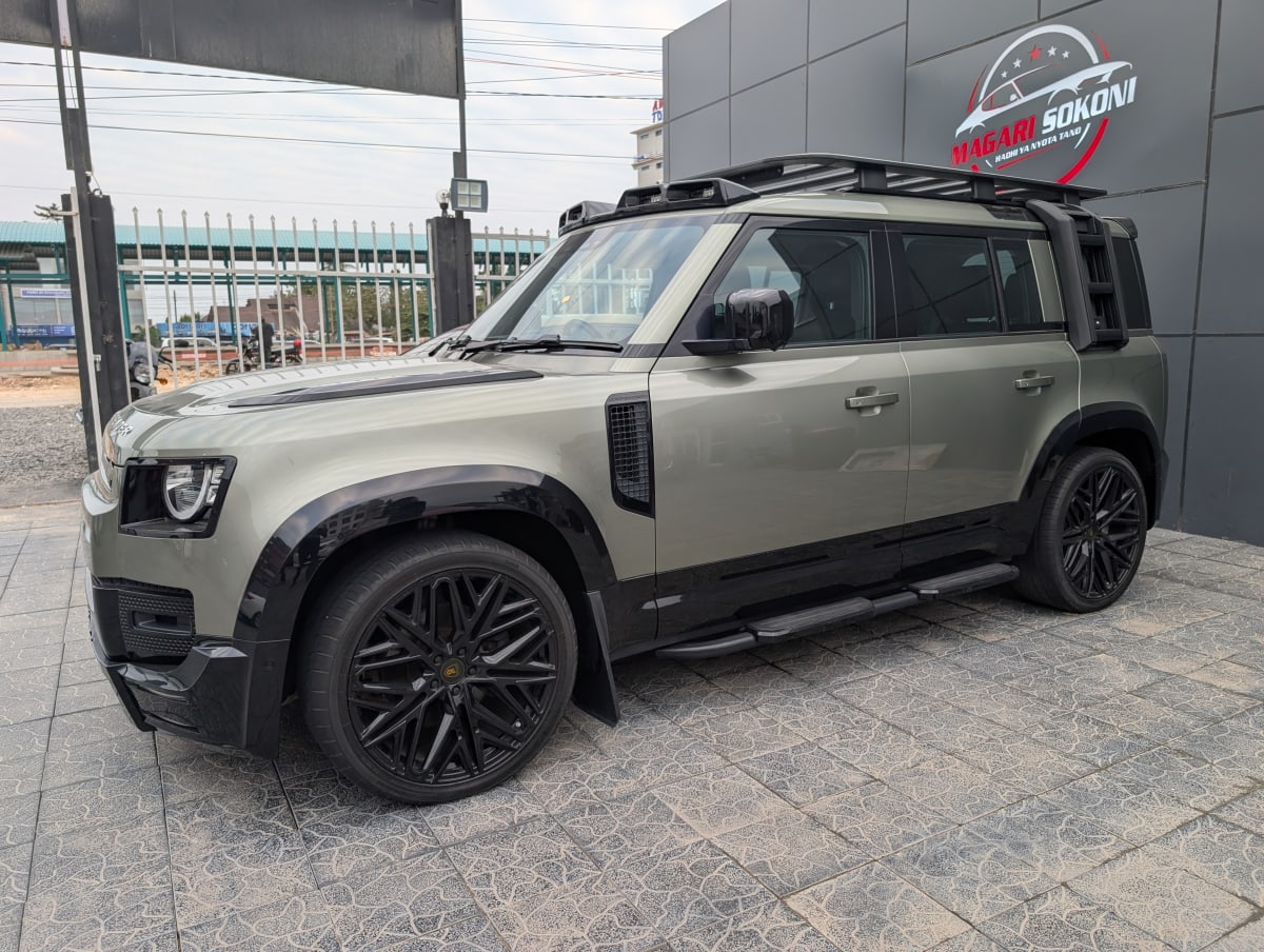 Land rover Defender 2022 thumbnail 12