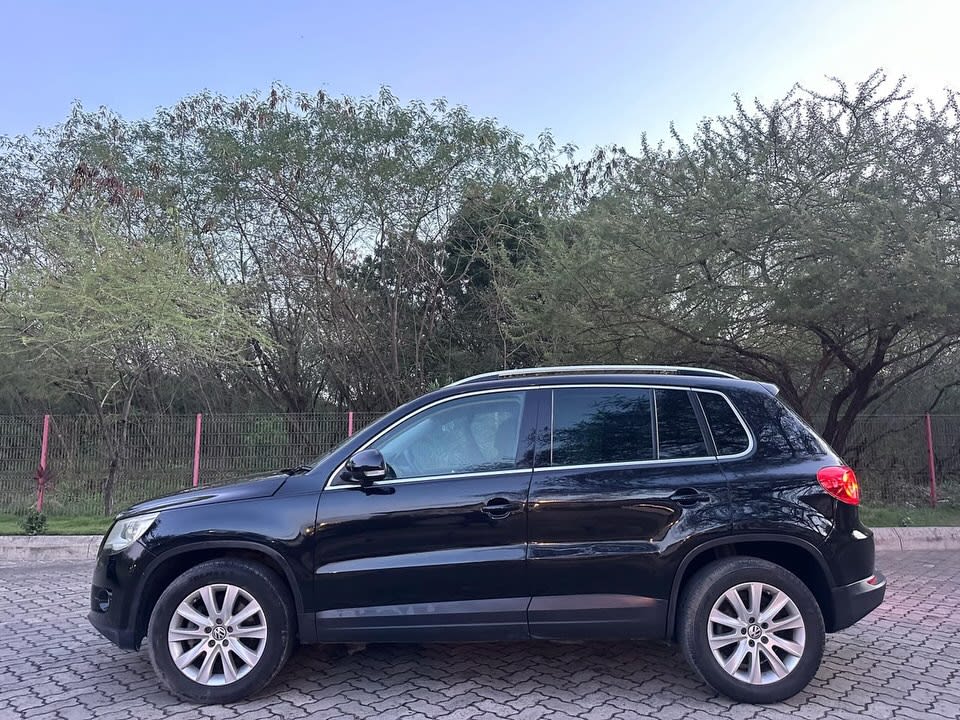 Volkswagen Tiguan 2009 thumbnail 2