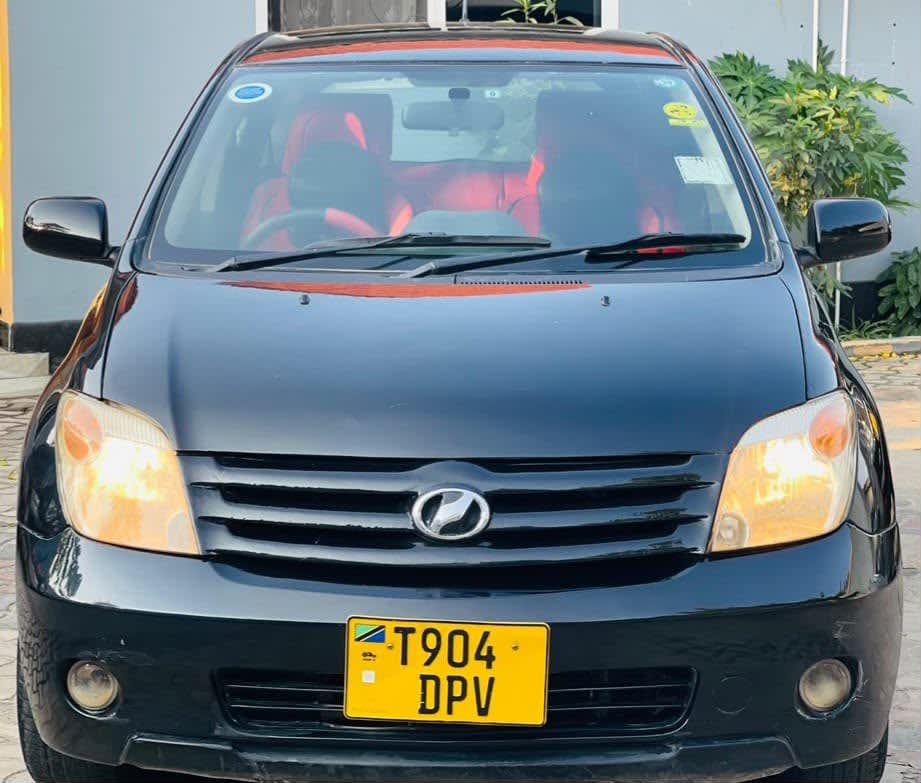 Toyota IST 2006 thumbnail 6