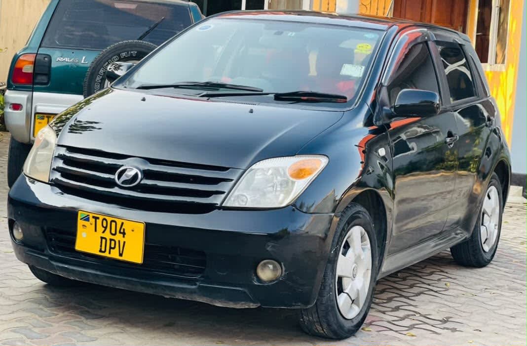 Toyota IST 2006 thumbnail 7