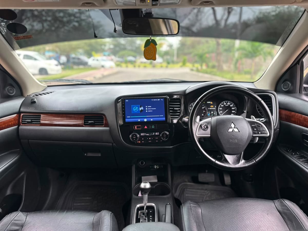 Mitsubishi Outlander 2014 thumbnail 8
