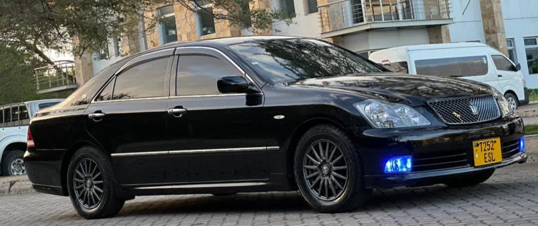 Toyota Crown Athlete 2005 thumbnail 7