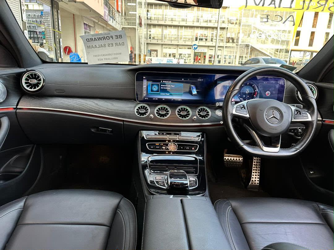 Mercedes-Benz E-Class 2017 thumbnail 4