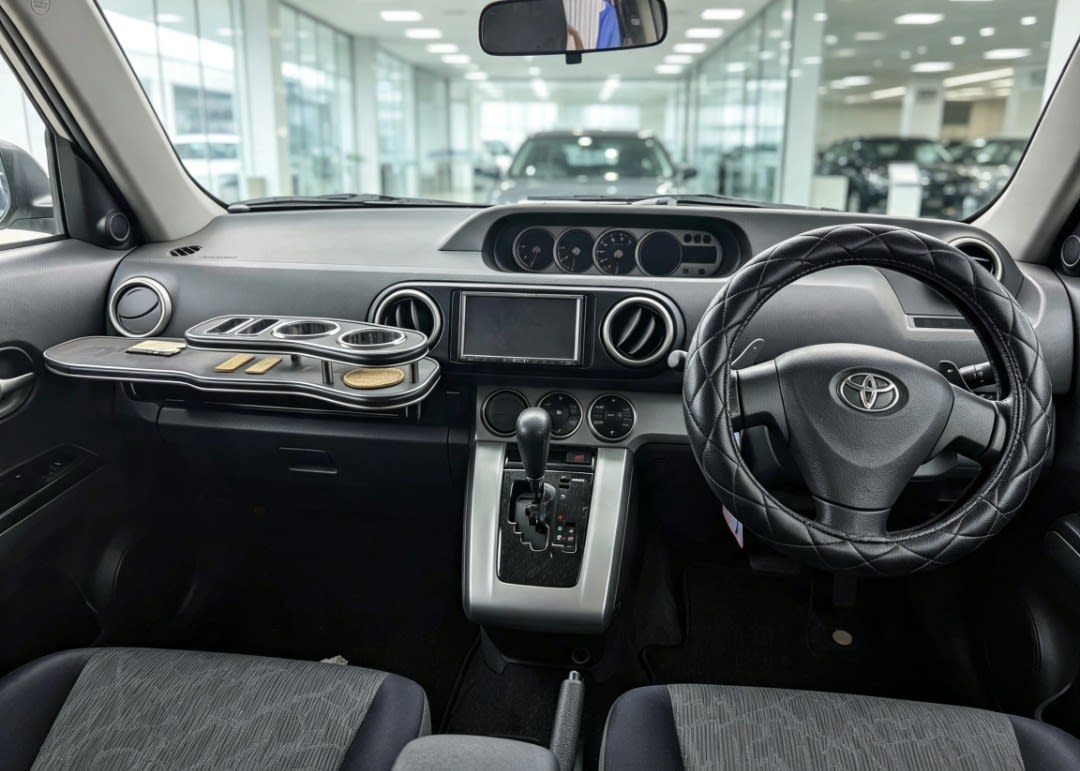Toyota rumion 2010 thumbnail 6