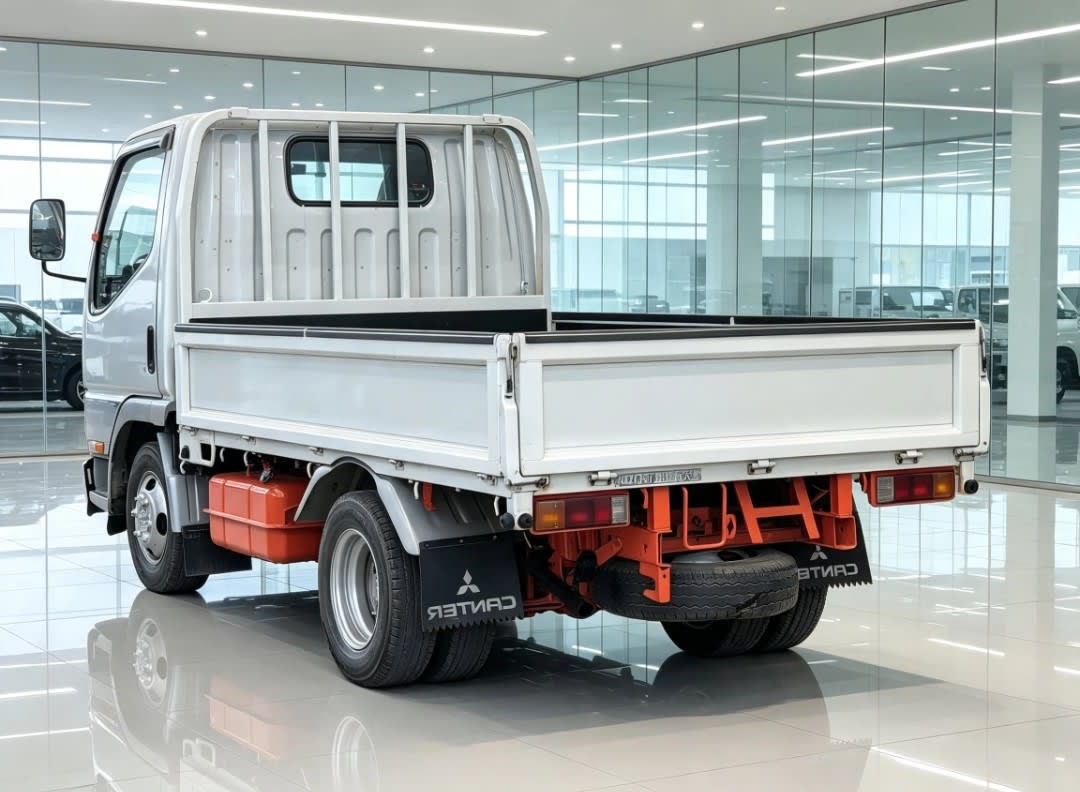 Mitsubishi Canter 2001 thumbnail 2
