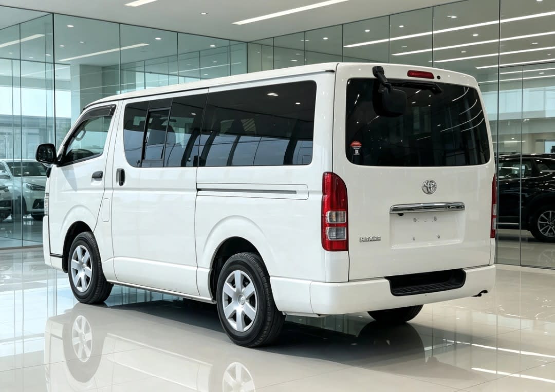 Toyota Hiace 2012 thumbnail 4
