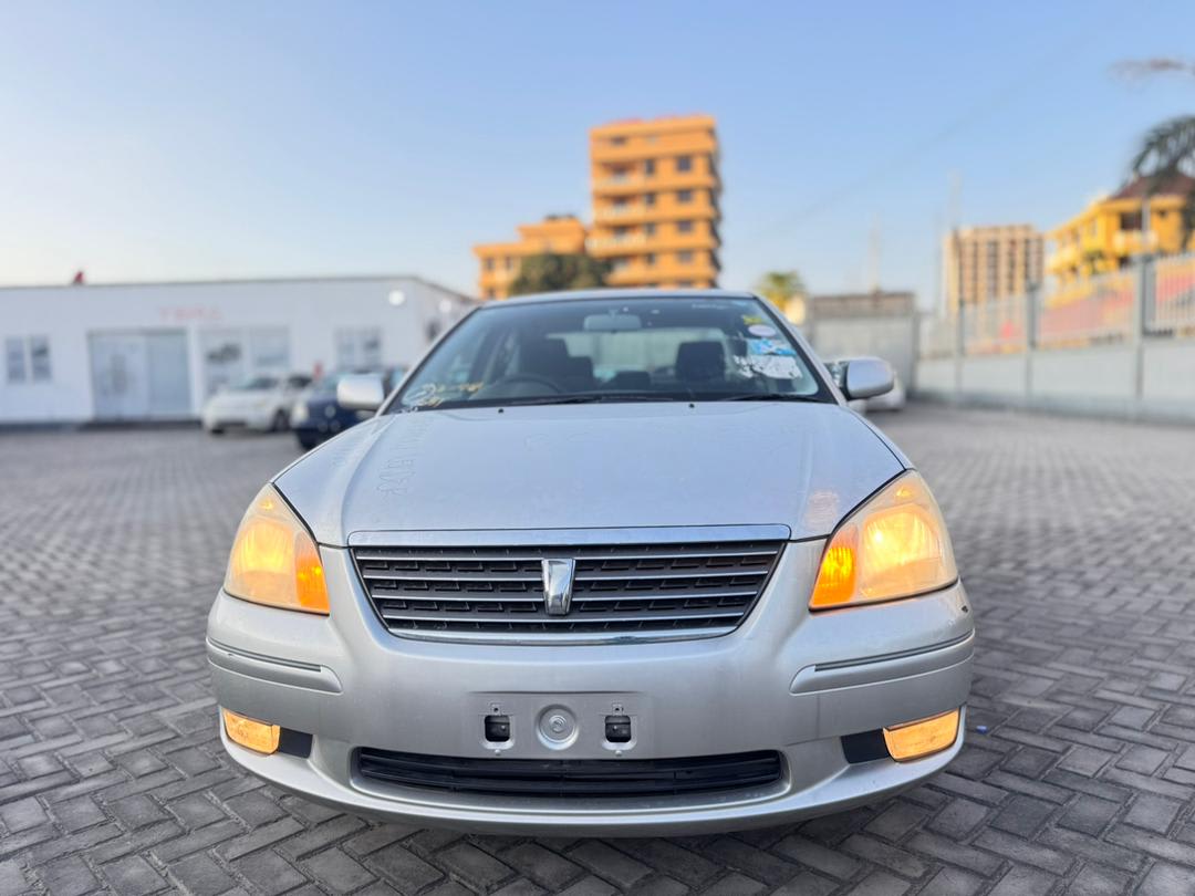 Toyota Premio 2003 view