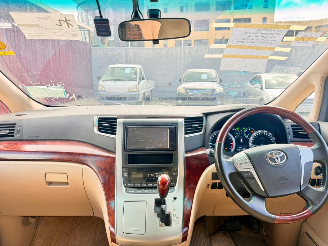 Toyota Alphard 2009 thumbnail 2