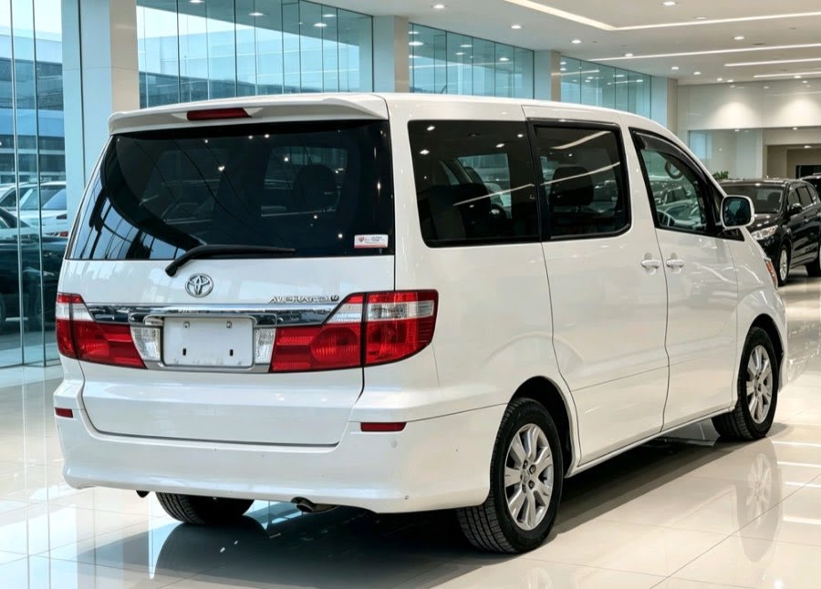 Toyota Alphard 2004 thumbnail 4
