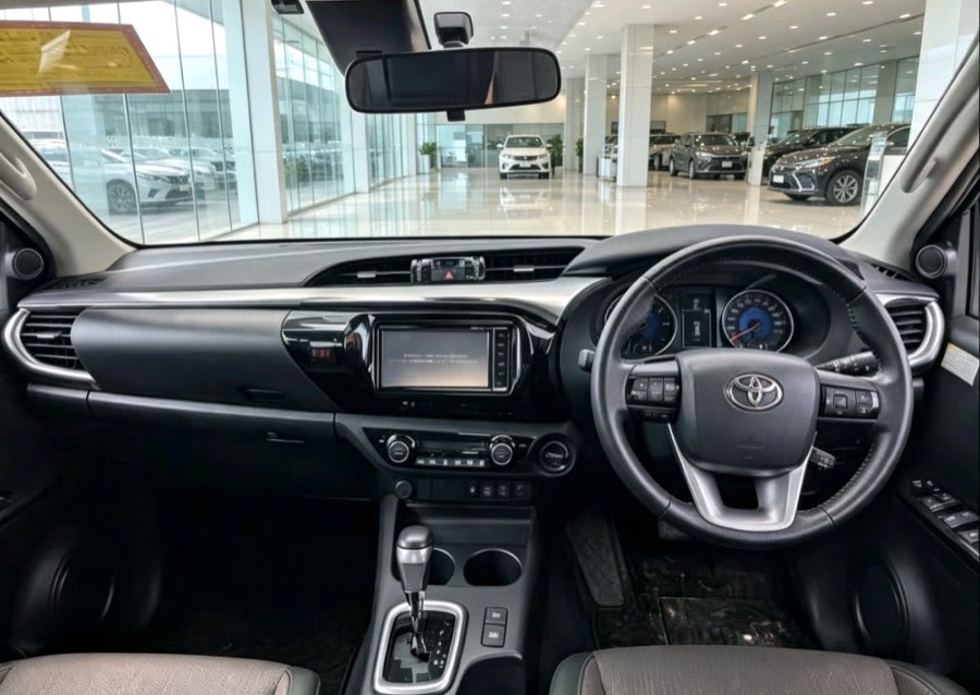 Toyota Hilux 2018 thumbnail 2