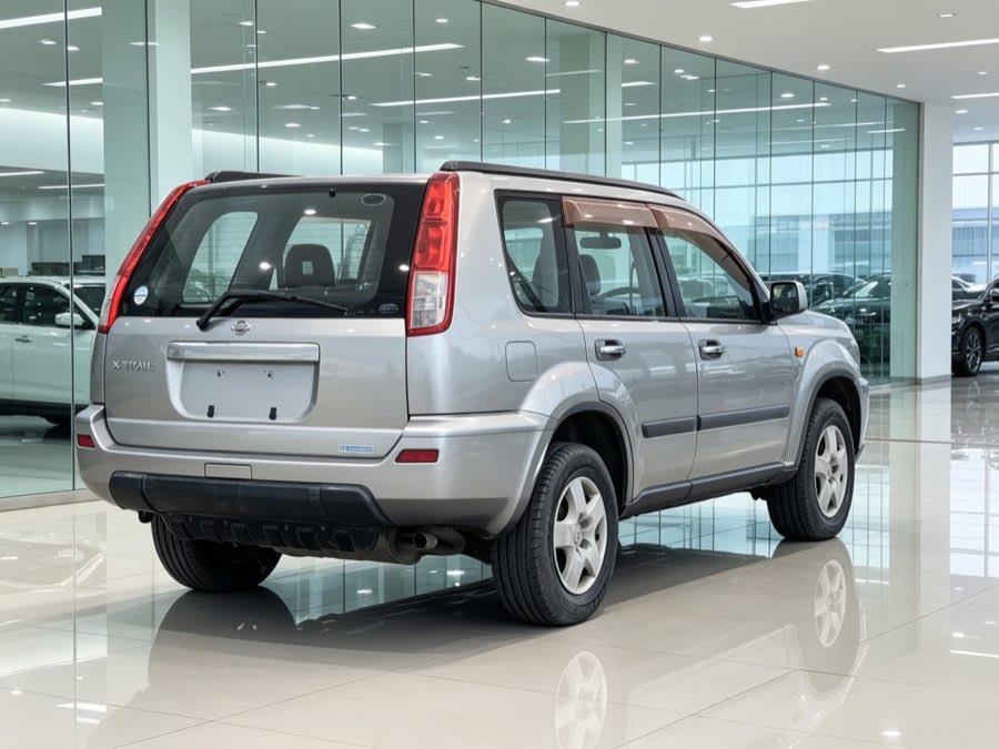 Nissan Extrail 2003 thumbnail 4