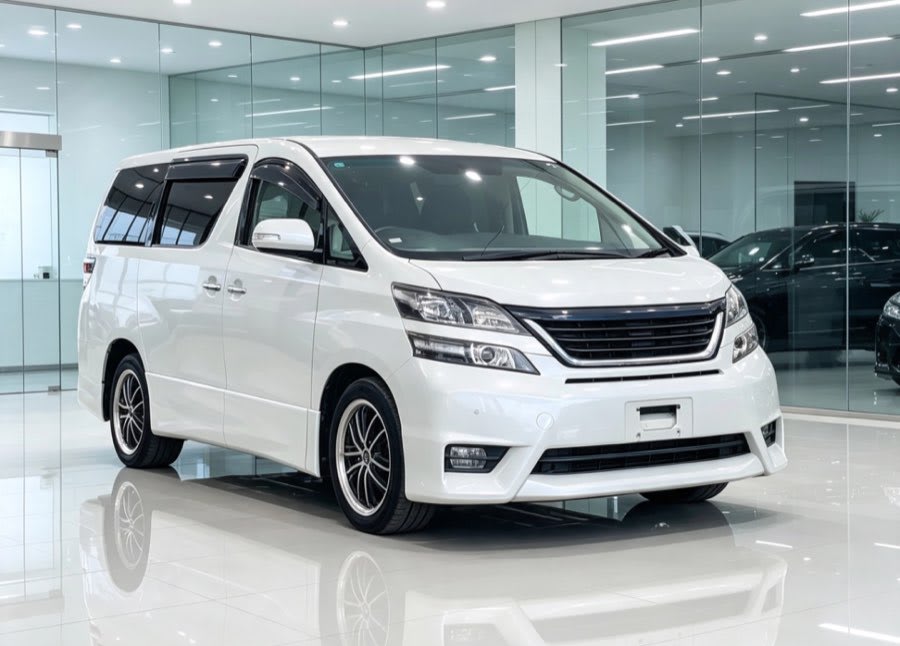 Toyota Alphard 2010 view
