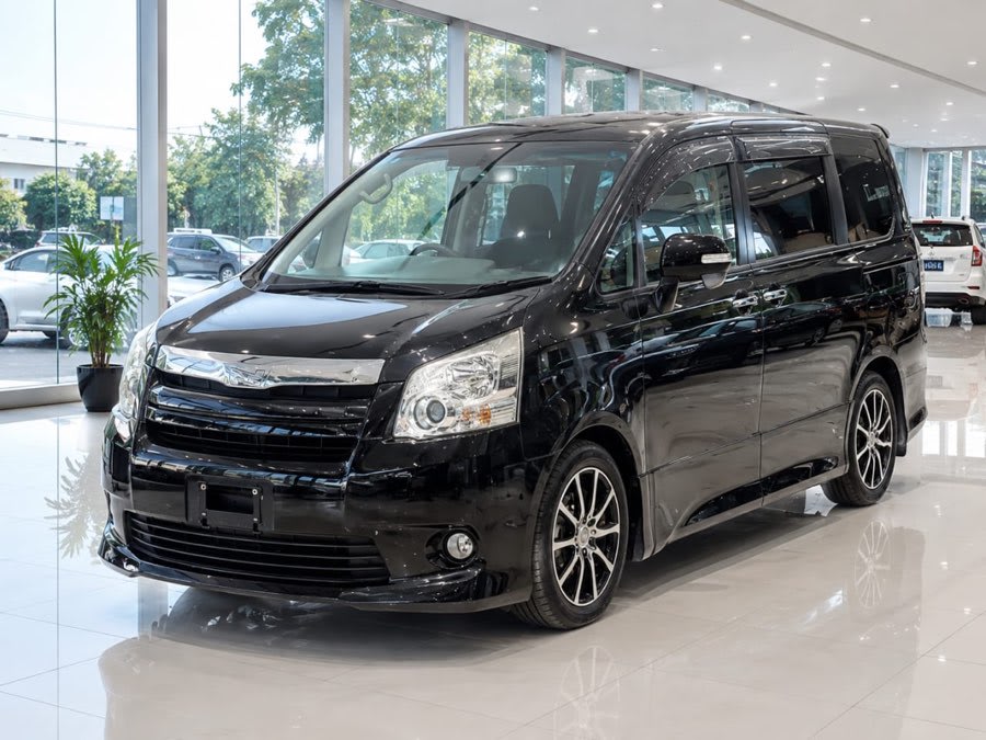 Toyota Noah 2009 thumbnail 3