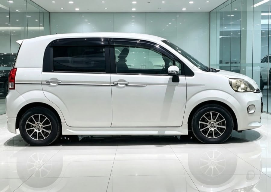 Toyota Porte 2015 thumbnail 2