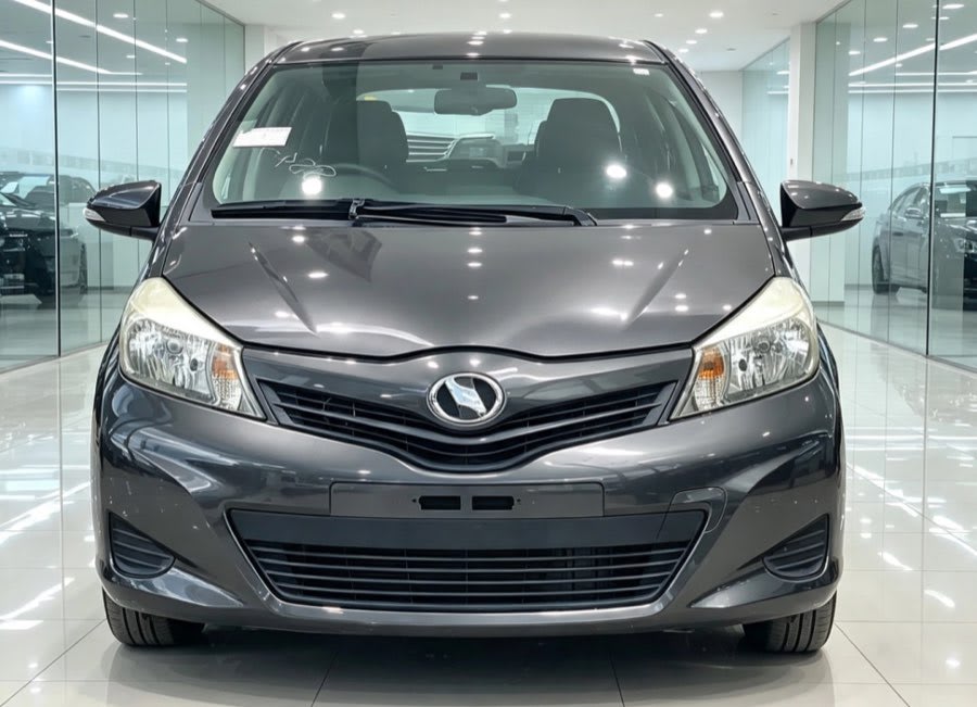 Toyota Vitz 2011 view
