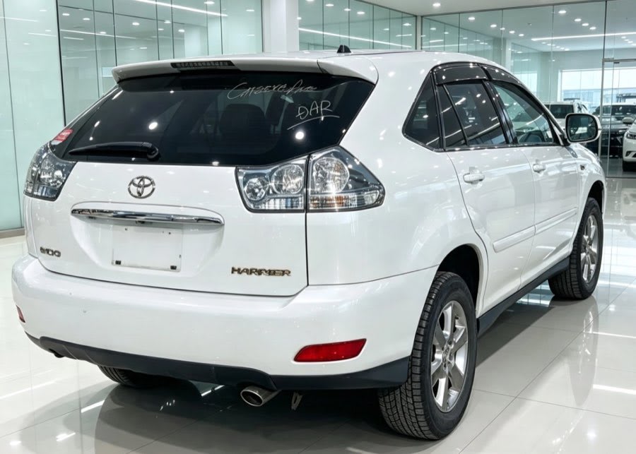 Toyota Harrier 2006 thumbnail 4