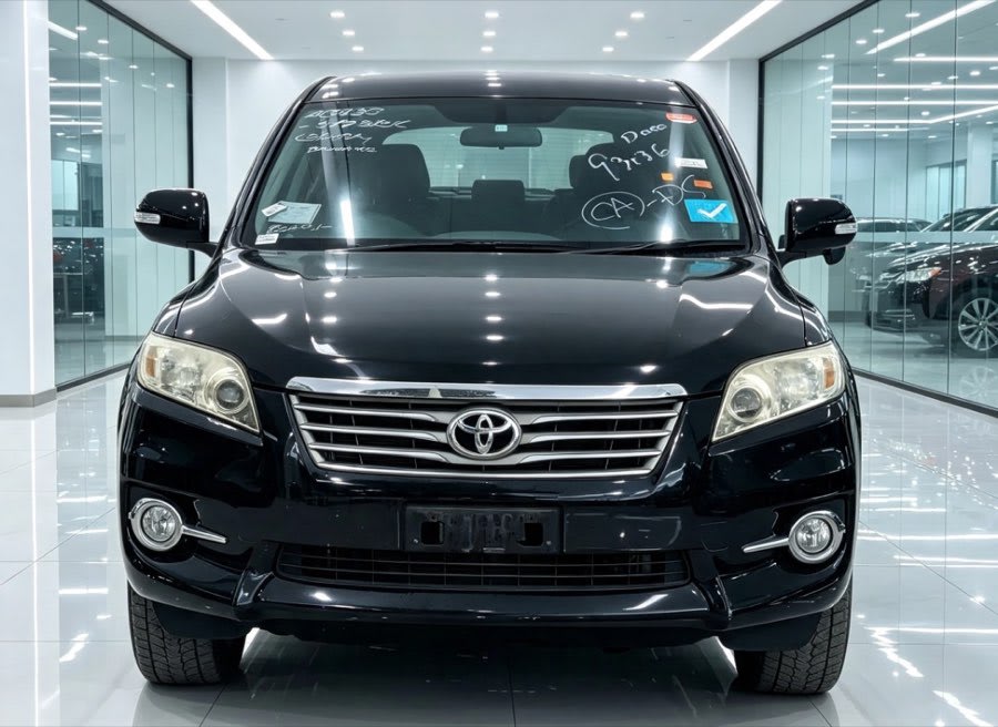 Toyota Vanguard 2011 view