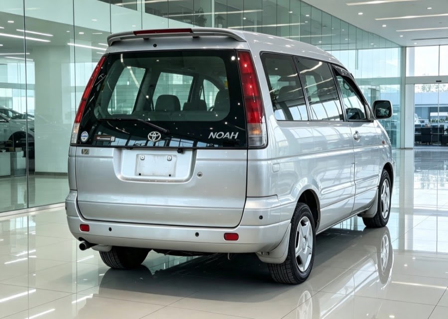 Toyota Noah 2000 thumbnail 4