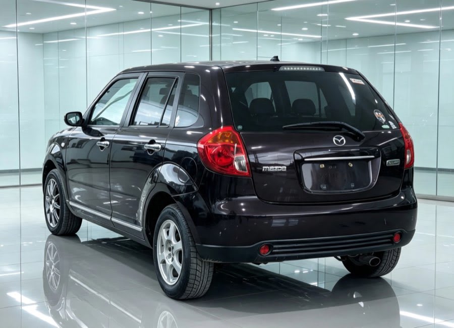 Mazda Verisa 2007 thumbnail 3