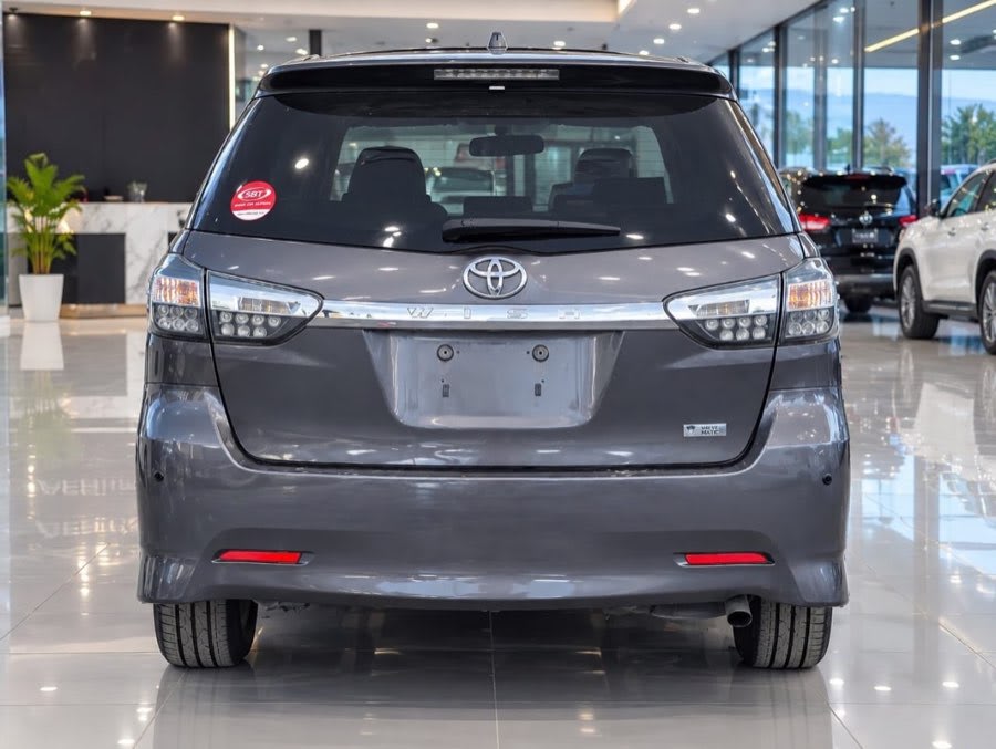 Toyota Wish 2013 thumbnail 3