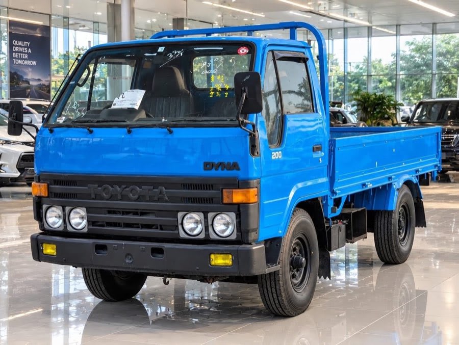 Toyota Dyna Truck 1986 thumbnail 3