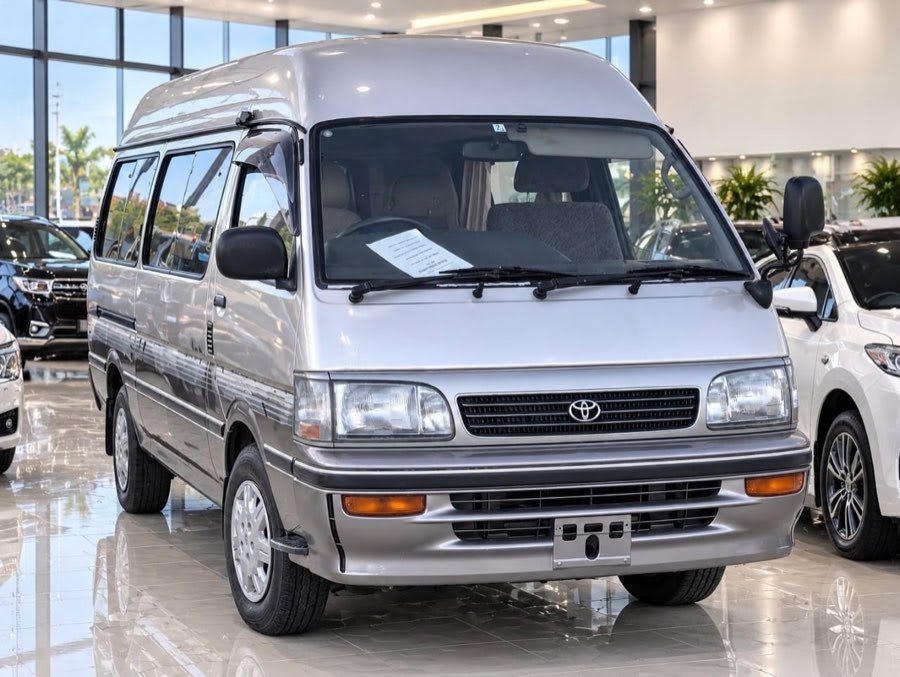 Toyota Hiace 1994 view