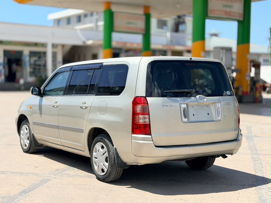 Toyota Probox 2005 thumbnail 3