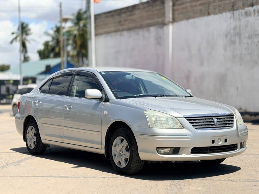 Toyota Premio 2003 view