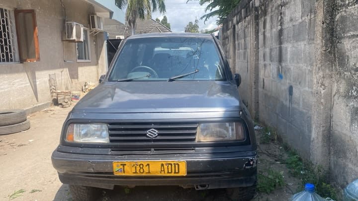 Suzuki Escudo