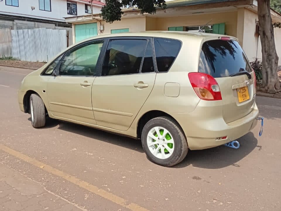 Toyota Spacio 2002 thumbnail 3