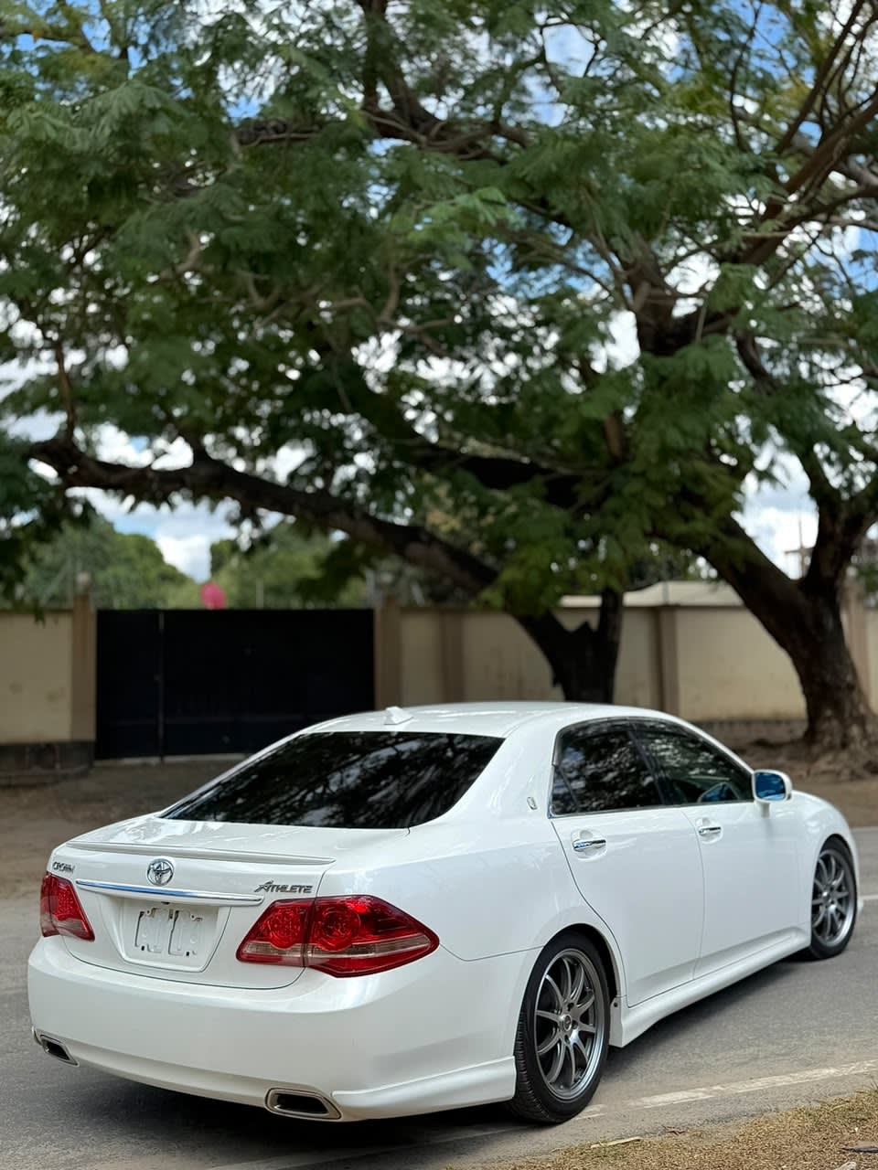 Toyota Crown Athlete 2009 thumbnail 3