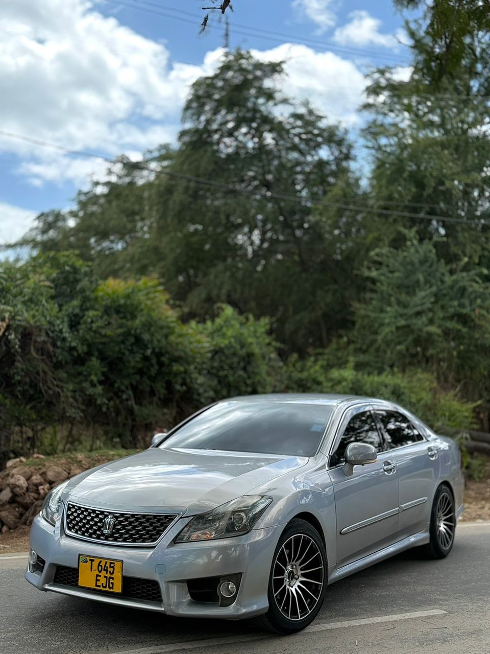 Toyota Crown Athlete 2011 view