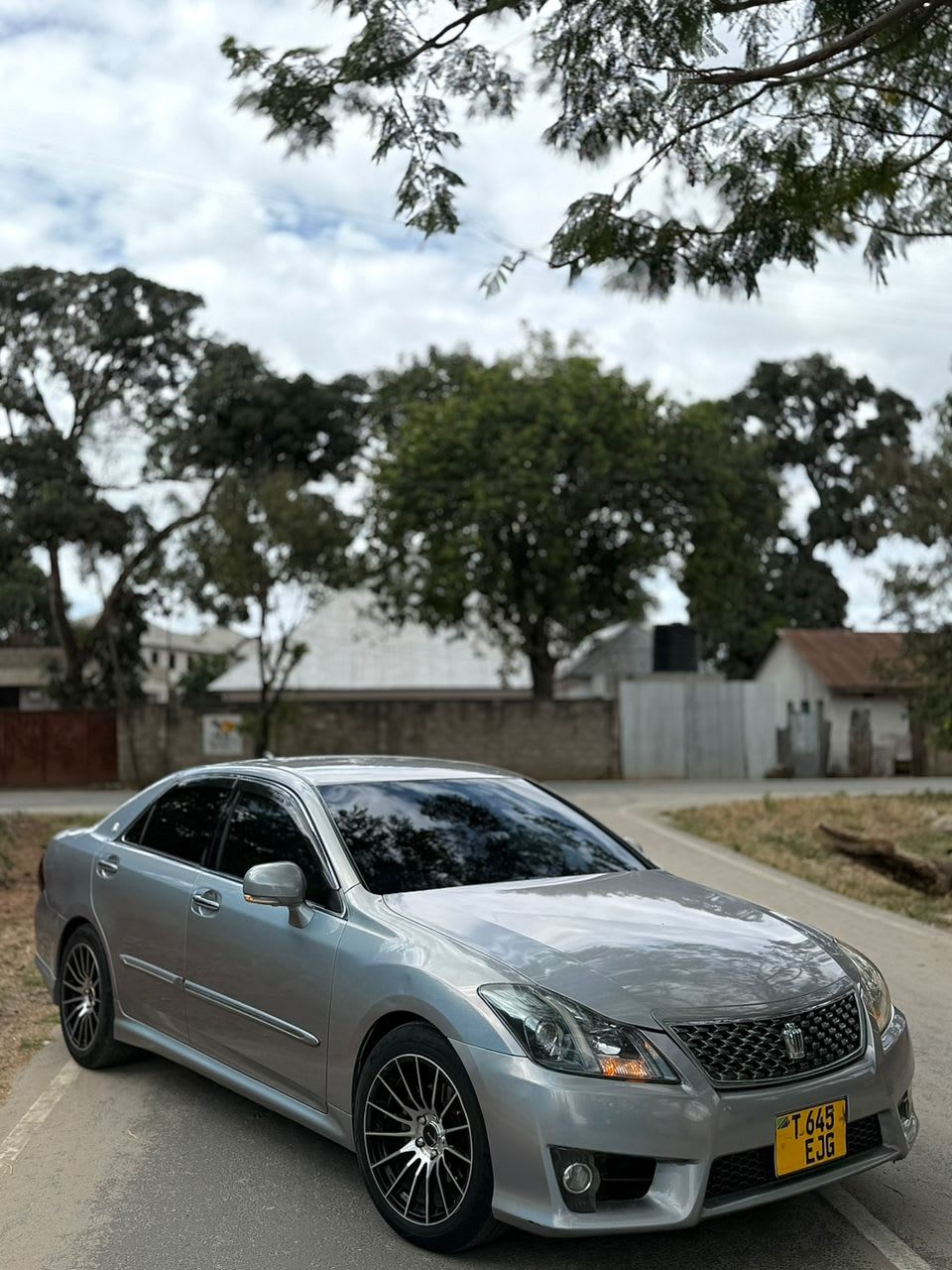Toyota Crown Athlete 2011 thumbnail 4