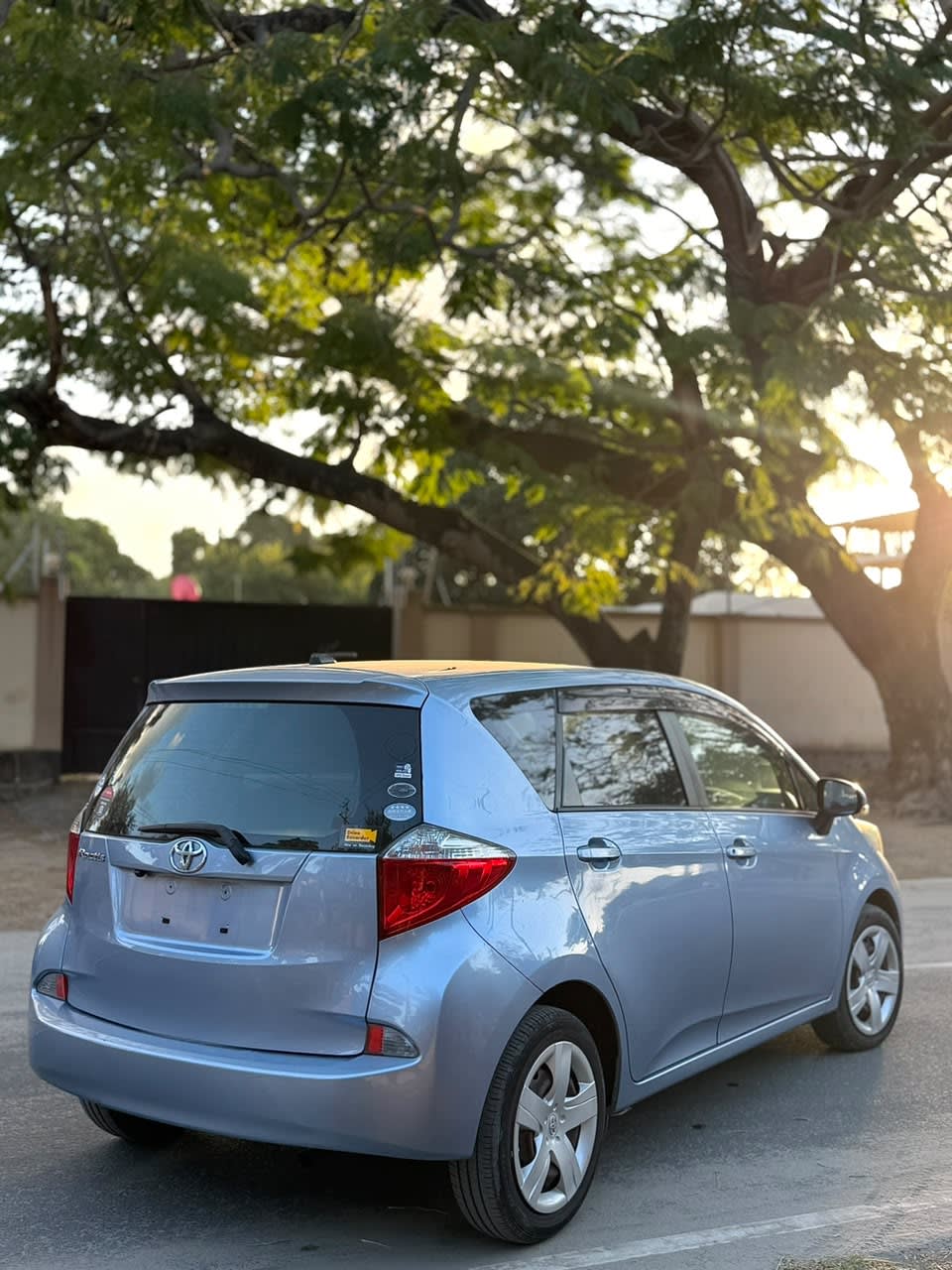 Toyota Ractis 2010 thumbnail 4