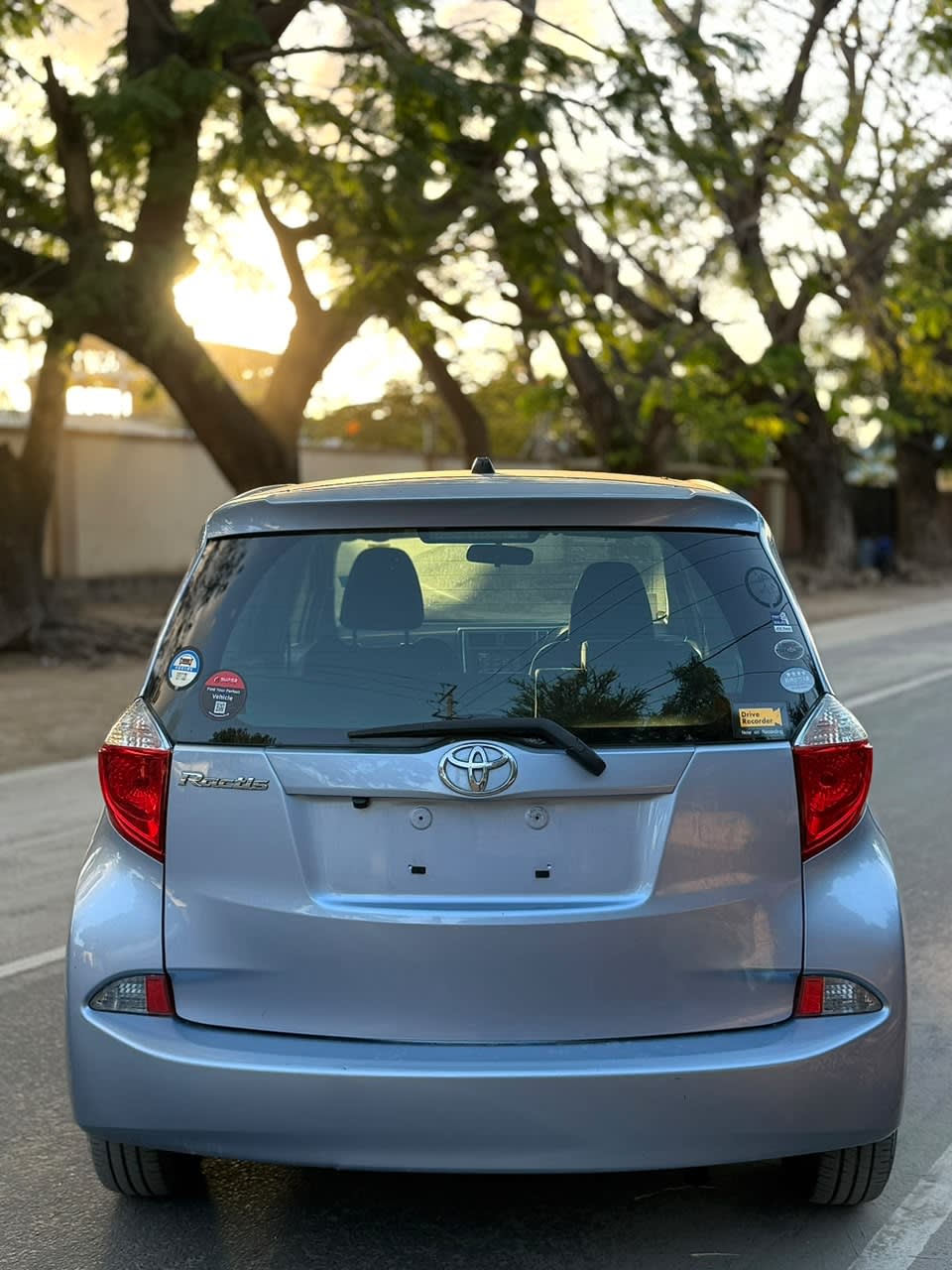 Toyota Ractis 2010 thumbnail 3