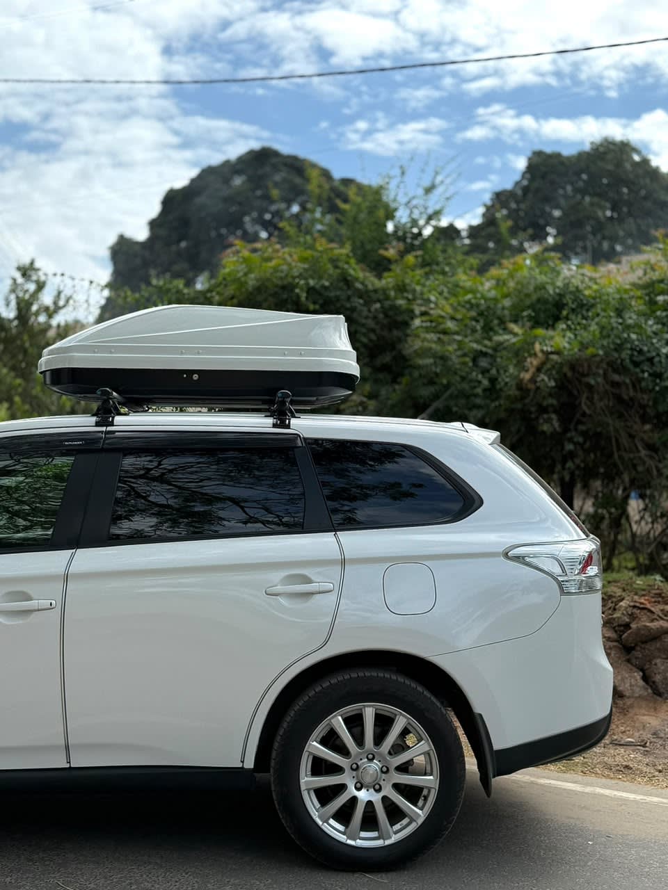 Mitsubishi Outlander 2013 thumbnail 2