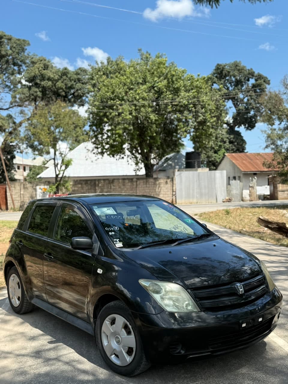 Toyota IST 2003 thumbnail 4