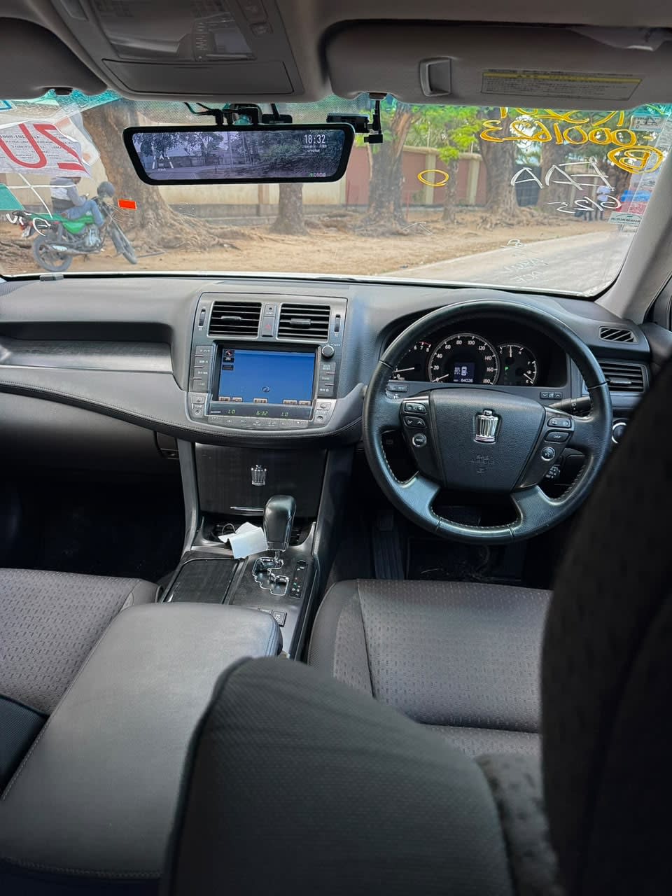 Toyota Crown Athlete 2009 thumbnail 9